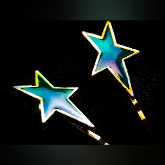 X-LARGE MYSTERY BOX Vintage + Antique Jewelry- Bracelets, Brooches, Necklaces. - Picture 2 of 10